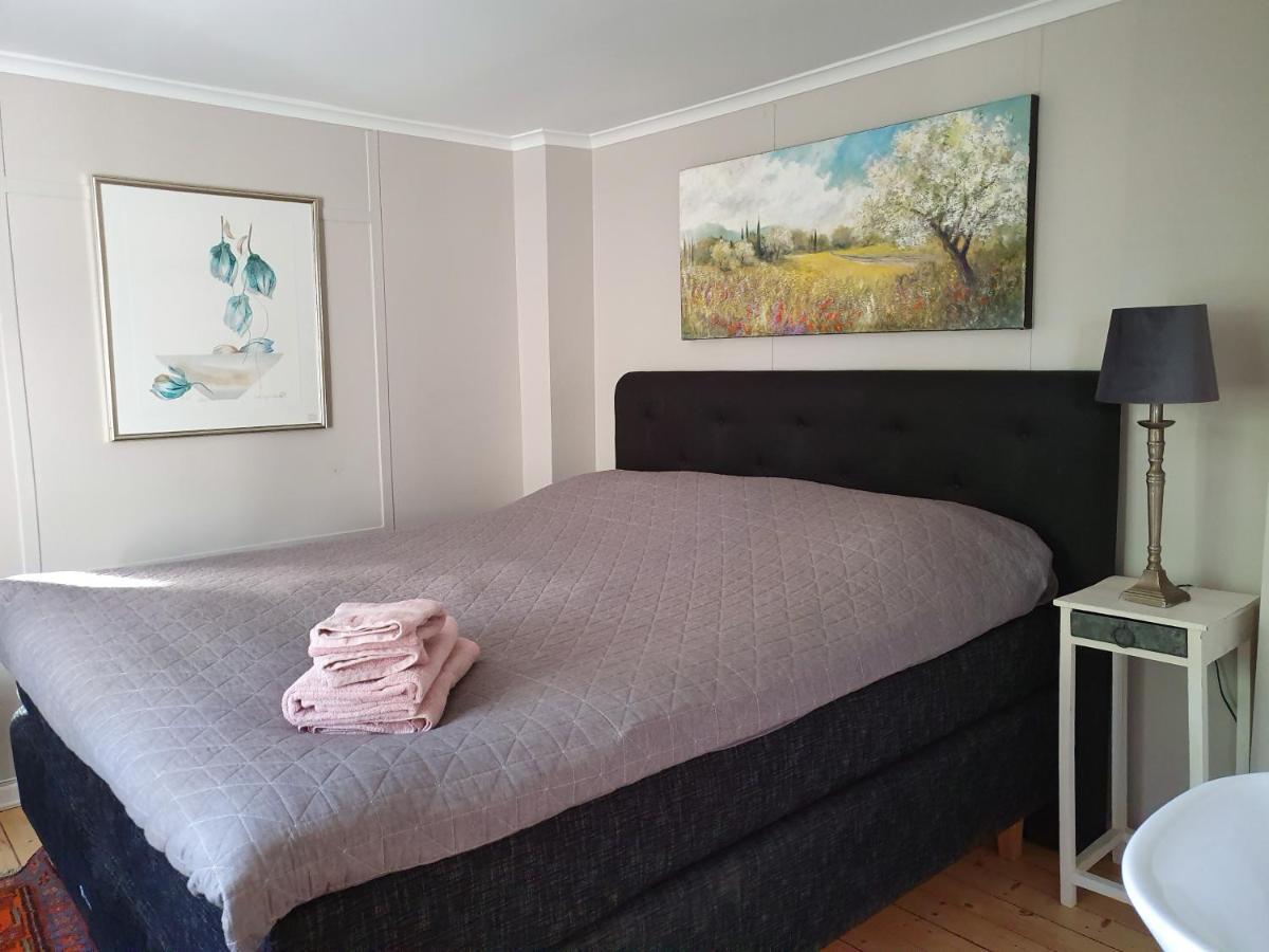 Mangelgardens B&B Сёдерчёпинг Экстерьер фото