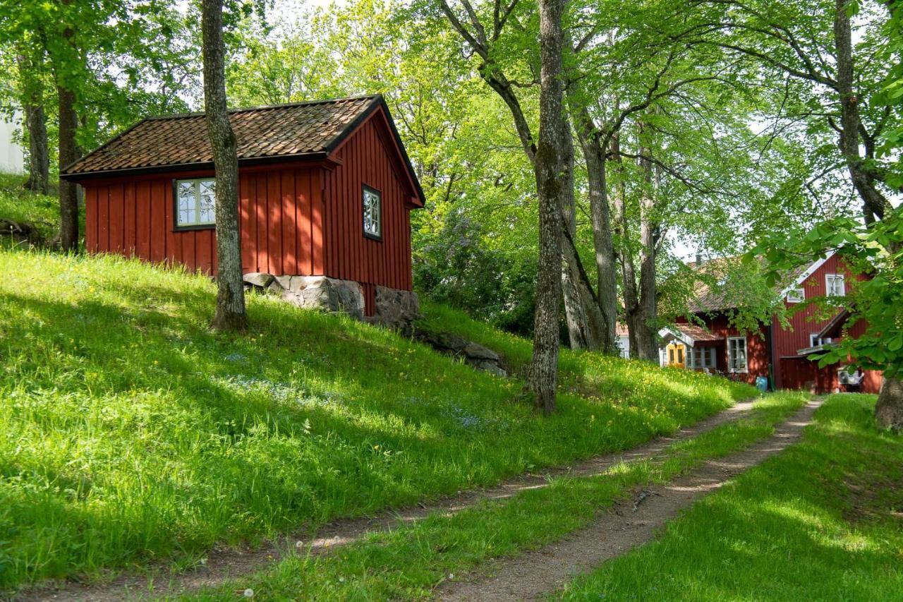 Mangelgardens B&B Сёдерчёпинг Экстерьер фото